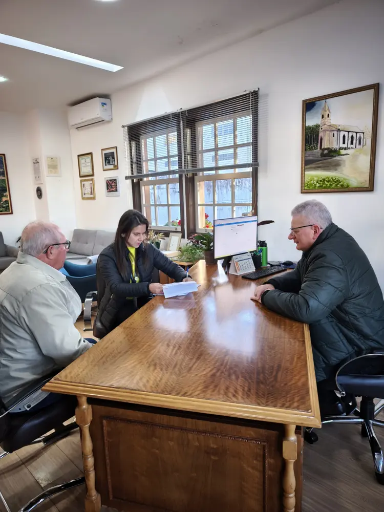 Nova Petrópolis firma parceria para mecanização agrícola no Vale do Caí